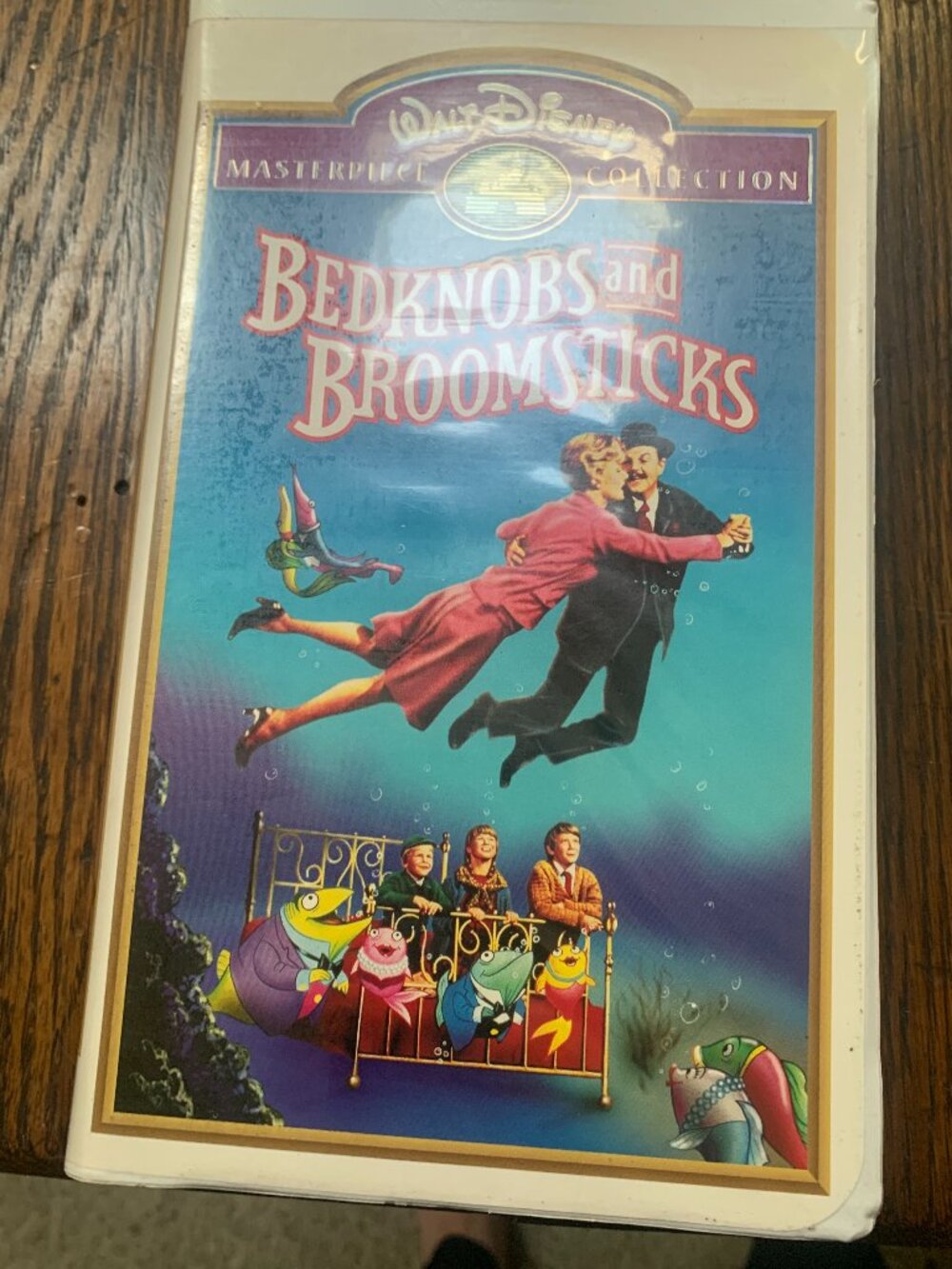 Disney Masterpiece Collection Bedknobs and Broomsticks VHS Tape